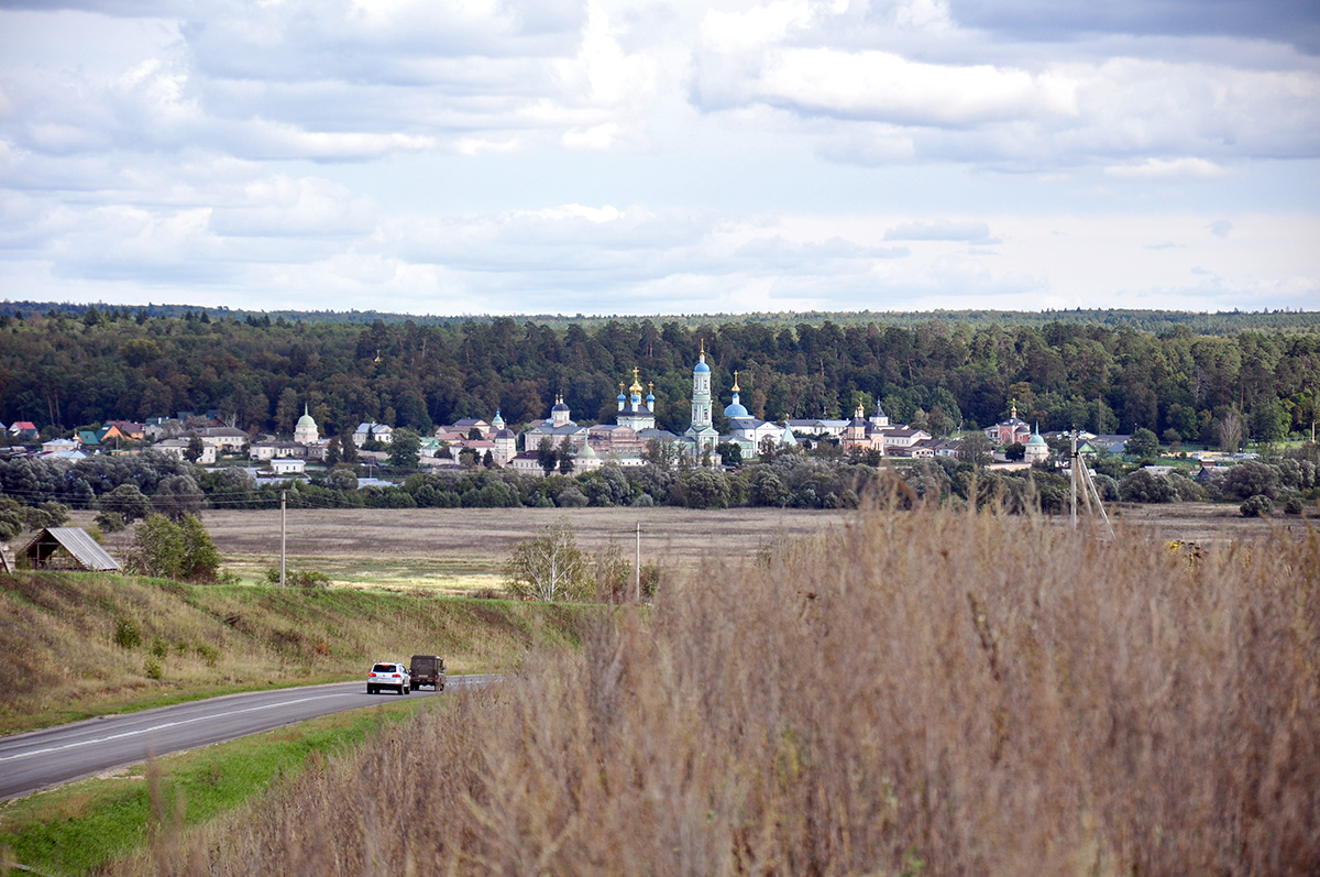 Monaster Pustelnia Optyńska w Kozielsku, zamieniony na obóz dla polskich jeńców, widok współczesny. Źródło: domena publiczna