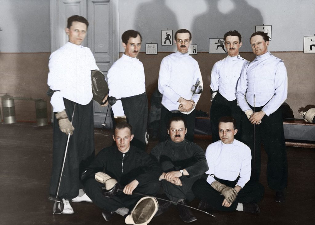 Zdobywcy brązowego medalu olimpijskiego z Los Angeles, 1932 r. Drugi od lewej stoi Władysław Dobrowolski. Źródło: Narodowe Archiwum Cyfrowe