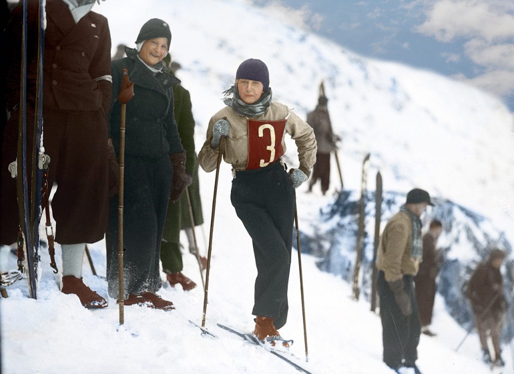 Helena Marusarzówna podczas Międzynarodowych Zawodów Narciarskich o Mistrzostwo Polski w Zakopanem. Hala Kondratowa, luty 1935 r. Fot. NAC